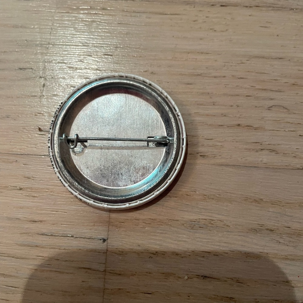ALF Button Pin - Picture 3 of 3